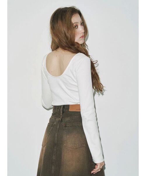 EVRIS（エヴリス）の「【WEB限定】バックオープンリブトップス（Tシャツ/カットソー・レディース・ブラック/ホワイト/ブルー/グレー・FREE）」の20枚目の写真