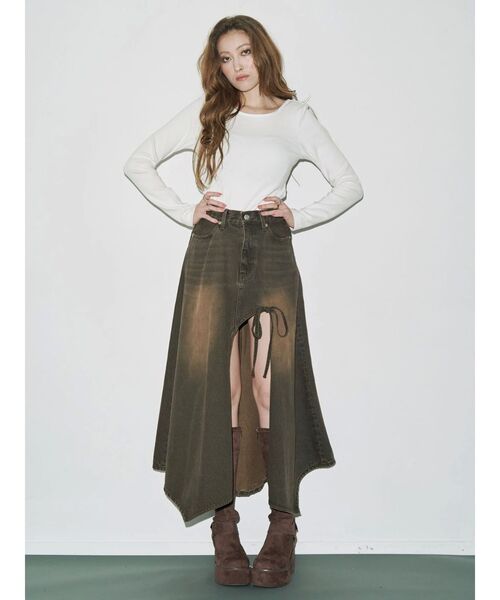 EVRIS（エヴリス）の「【WEB限定】バックオープンリブトップス（Tシャツ/カットソー・レディース・ブラック/ホワイト/ブルー/グレー・FREE）」の18枚目の写真