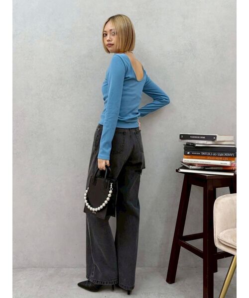 EVRIS（エヴリス）の「【WEB限定】バックオープンリブトップス（Tシャツ/カットソー・レディース・ブラック/ホワイト/ブルー/グレー・FREE）」の17枚目の写真