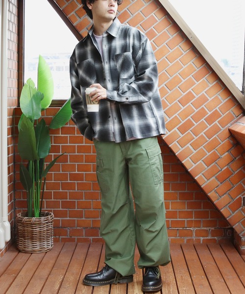 Beautiful Harmony（ビューティフルハーモニー）の「リサイクル糸オンブレチェックシャツ（シャツ/ブラウス・メンズ・ブラウン/ブルー/ブラック・MEDIUM/LARGE/X-LARGE）」の10枚目の写真