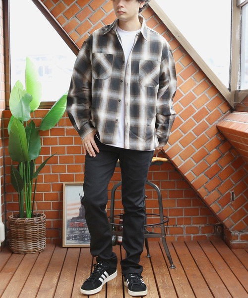 Beautiful Harmony（ビューティフルハーモニー）の「リサイクル糸オンブレチェックシャツ（シャツ/ブラウス・メンズ・ブラウン/ブルー/ブラック・MEDIUM/LARGE/X-LARGE）」の21枚目の写真