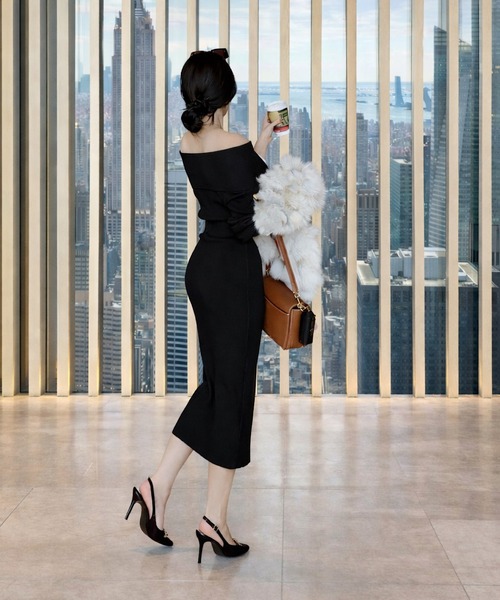 セール】オフショルダーニットワンピ（ワンピース）｜THEODORIC.dy