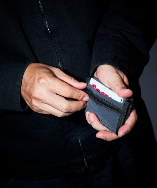 PACKING(パッキング)の「PACKING/パッキング BLACK REFLECTIVE WALLET(財布・メンズ・ブラック・F)」の3枚目の写真