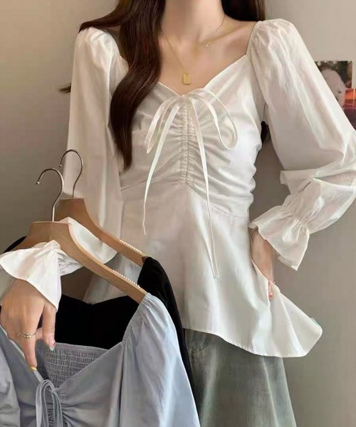 STAY MOTION（ステイモーション）の「【WEB限定】裾アシンメトリーフロントシャーリング長袖ブラウス［韓国ファッション カジュアル］（シャツ/ブラウス・レディース・サックスブルー/オフホワイト/ブラック・F）」の6枚目の写真