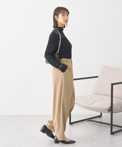 earth music&ecology（アースミュージックアンドエコロジー）の「タックコクーンパンツ（その他パンツ・レディース・ベージュ/ブラック/チャコールグレー・S/M）」の13枚目の写真