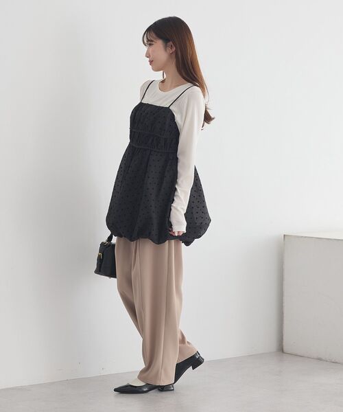 earth music&ecology（アースミュージックアンドエコロジー）の「タックコクーンパンツ（その他パンツ・レディース・ベージュ/ブラック/チャコールグレー・S/M）」の16枚目の写真