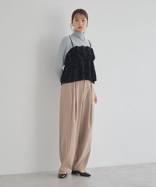 earth music&ecology（アースミュージックアンドエコロジー）の「タックコクーンパンツ（その他パンツ・レディース・ベージュ/ブラック/チャコールグレー・S/M）」の19枚目の写真