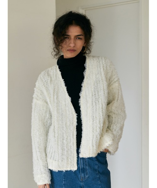 Brown&Street(ブラウンアンドストリート)の「テクスチャーフリルジャケット(ノーカラージャケット・レディース・ブラック/アイボリー・FREE)」の7枚目の写真