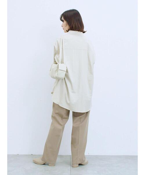 Samansa Mos2 blue（サマンサモスモスブルー）の「サイドタブ付きパンツ（その他パンツ・レディース・チャコールグレー/グレー/ベージュ・F）」の18枚目の写真