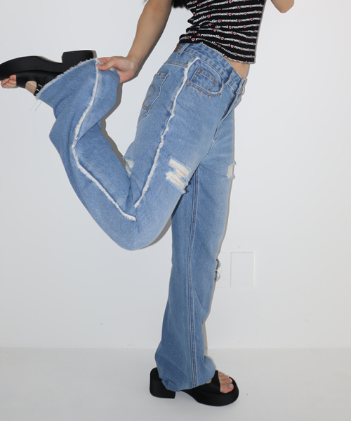 セール】HEART STUD DAMAGE BOOTSCUT DENIM PANTS LIGHT BLUE（デニム 