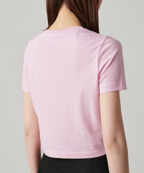 MUSINSA STANDARD WOMAN（ムシンサスタンダードウーマン）の「[クールタンダード] ウィメンズ クルーネック クロップTシャツ [ピンク]（Tシャツ/カットソー・レディース・その他・SMALL/MEDIUM/LARGE/X-LARGE/X-SMALL）」の4枚目の写真