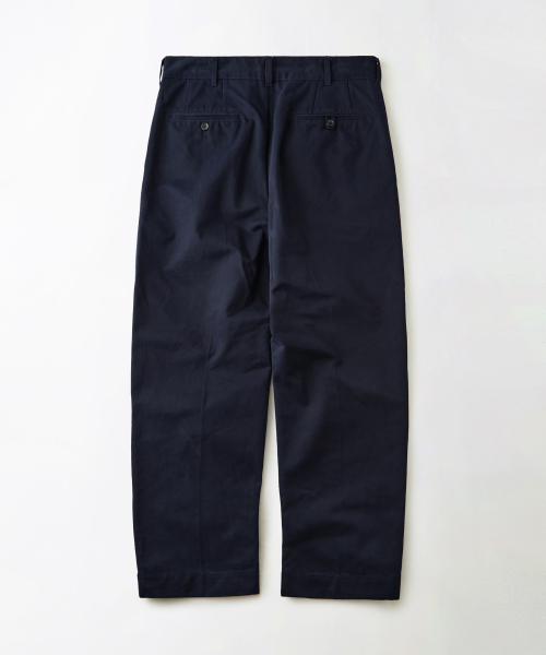 OUTSTANDING(アウトスタンディング)の「HIGH DENSITY COTTON DOUBLE PLEATED PANTS_NAVY(その他パンツ・メンズ・その他・SMALL/MEDIUM/LARGE)」の2枚目の写真