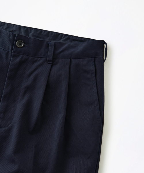 OUTSTANDING(アウトスタンディング)の「HIGH DENSITY COTTON DOUBLE PLEATED PANTS_NAVY(その他パンツ・メンズ・その他・SMALL/MEDIUM/LARGE)」の6枚目の写真