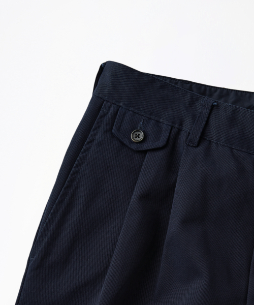 OUTSTANDING(アウトスタンディング)の「HIGH DENSITY COTTON DOUBLE PLEATED PANTS_NAVY(その他パンツ・メンズ・その他・SMALL/MEDIUM/LARGE)」の7枚目の写真