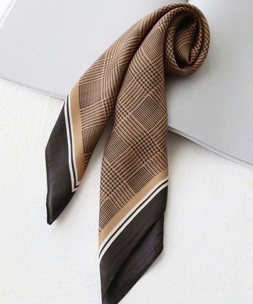 ARTIFICIAL SWEETENER（アーティフィシャル　スウィートナー）の「【 ARTIFICIAL SWEETENER 】シルクタッチ千鳥スカーフ（バンダナ/スカーフ・メンズ・ホワイト/ブラウン・FREE）」の6枚目の写真