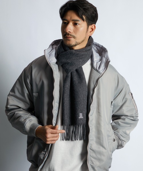 タグ付き　未使用　箱付き　LANVIN　ランバン　カシミヤ　マフラー　ブラック ワンポイントロゴ カシミヤマフラー（マフラー）｜LANVIN en Bleu