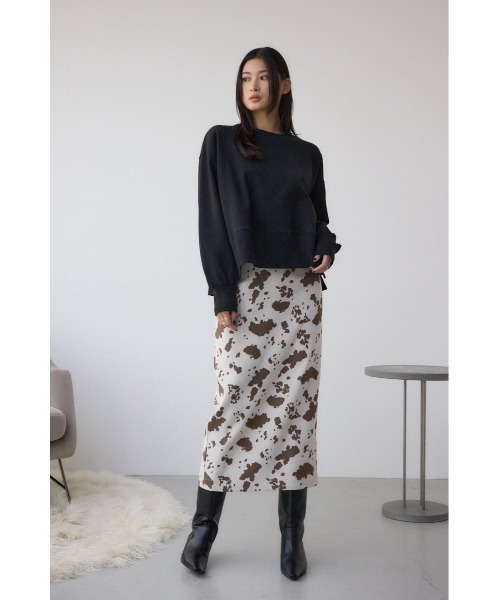 AZUL by moussy（アズールバイマウジー）の「カウ柄ジャガードタイトスカート（スカート・レディース・ホワイト系その他/ブラウン系その他・SMALL/MEDIUM）」の4枚目の写真