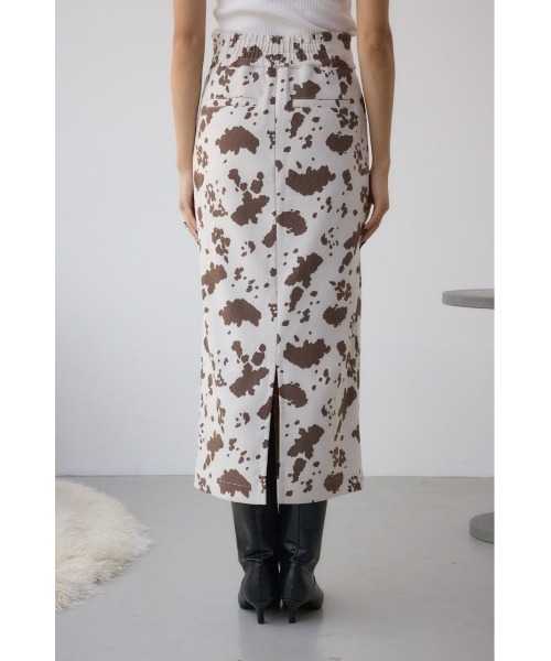 AZUL by moussy（アズールバイマウジー）の「カウ柄ジャガードタイトスカート（スカート・レディース・ホワイト系その他/ブラウン系その他・SMALL/MEDIUM）」の8枚目の写真