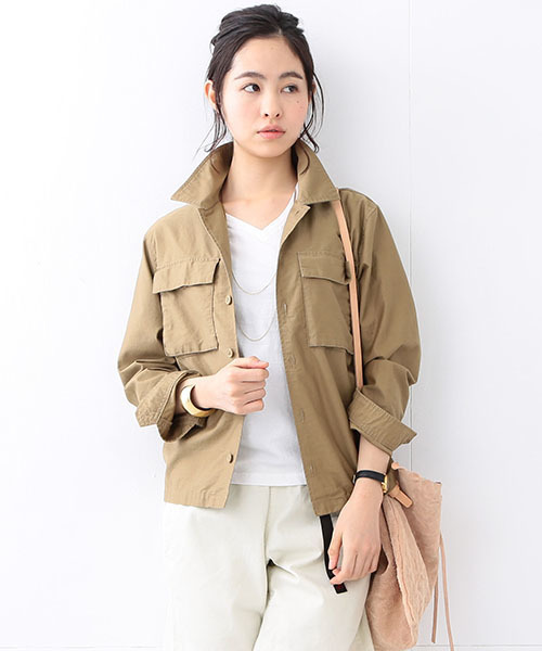 BEAMS BOY(ビームスボーイ)の「【FUDGE5月号掲載】BEAMS BOY / ファティーグ ジャケット(ブルゾン・レディース・ベージュ/オリーブ・ONE SIZE)」の2枚目の写真