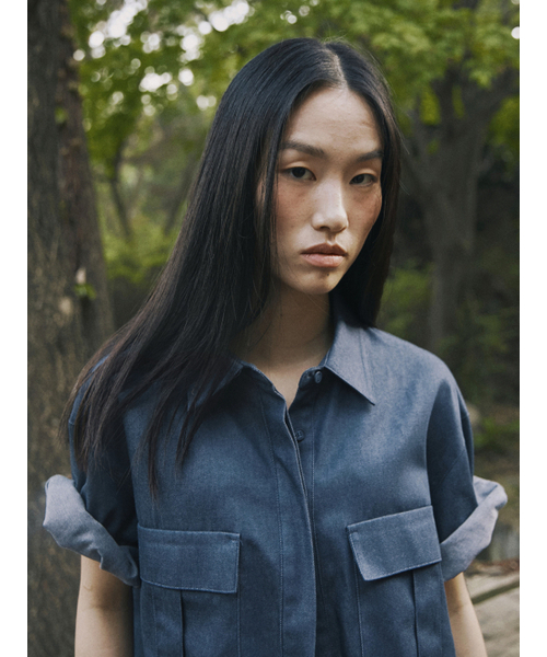 FROMWHERE（フロムウェア）の「COTTON CUFFS SHIRTS D/BLUE（Tシャツ/カットソー・レディース・ダークインディゴブルー・FREE）」の3枚目の写真