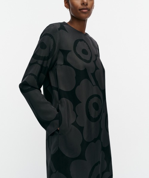 marimekko(マリメッコ)の「Hienous Unikko / Dress(ワンピース・レディース・ブラック・40/38/36/34)」の2枚目の写真