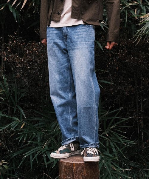 VDR（ブイディアール）の「215 Navy Denim Pants (Classic Light)（デニムパンツ・メンズ・その他・LARGE/MEDIUM/SMALL）」の2枚目の写真
