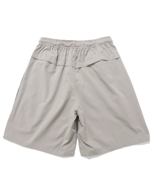 KRIFF MAYER(クリフメイヤー)の「【ストレッチ・撥水・UVカット】かるさらエンジョイショーツ(その他パンツ・メンズ・グレイッシュベージュ/オフホワイト/ブラック/ブラック系その他/オリーブ・X-LARGE/LARGE/MEDIUM/SMALL)」の11枚目の写真