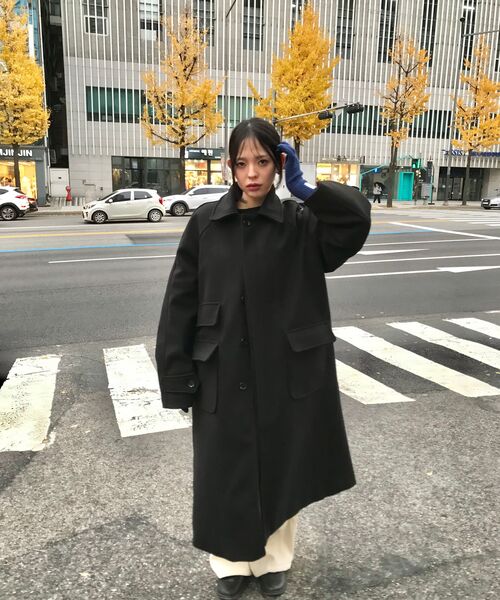 MUCENT(ムセント)の「フレッソレザー ワッペン バルマカン 裏地 キルティング ダウンコート (成人男女共用)(チェスターコート・レディース・ブラック・FREE)」の2枚目の写真