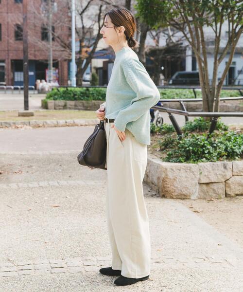 ITEMS URBANRESEARCH（アイテムズ アーバンリサーチ）の「バレルレッグパンツ（その他パンツ・レディース・ブラウン/ホワイト系その他・FREE）」の8枚目の写真