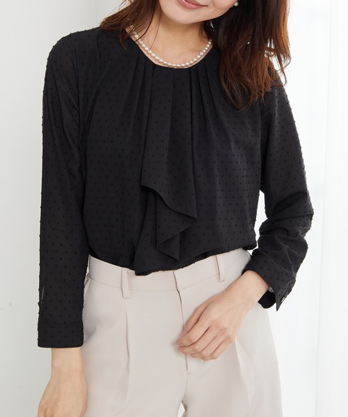 BELLUNA PLUS（ベルーナ）の「＜Ｃ／Ｓ＞ドットシフォンボウタイブラウス（シャツ/ブラウス・レディース・アイボリー/ブラック・MEDIUM/LARGE/X-LARGE）」の13枚目の写真