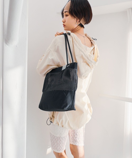 COLDE (コルデ)の「メッシュトートバッグ【詳細動画あり】(トートバッグ・レディース・ネイビー/アイボリー/ブラック・FREE)」の21枚目の写真