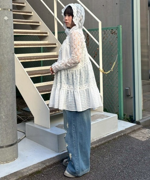 Candy Stripper（キャンディストリッパー）の「TATTERED LAYERED DENIM パンツ（デニムパンツ・レディース・ブルー系その他/ライトインディゴブルー・FREE）」の21枚目の写真