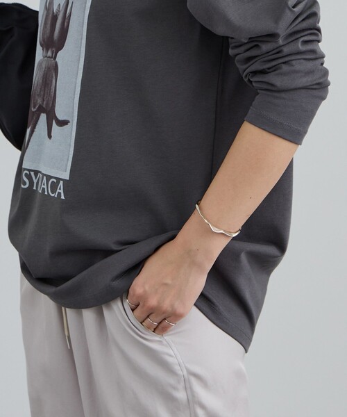 SALON adam et rope'（サロン アダム エ ロペ）の「【KARL BLOSSFELDT  by SALON】フォトロングスリーブTシャツ（Tシャツ/カットソー・レディース・チャコールグレー/グレー/ホワイト/ホワイト系その他・FREE）」の11枚目の写真