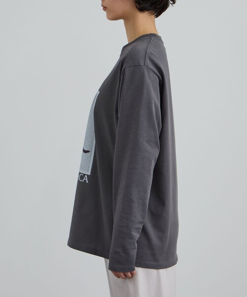 SALON adam et rope'（サロン アダム エ ロペ）の「【KARL BLOSSFELDT  by SALON】フォトロングスリーブTシャツ（Tシャツ/カットソー・レディース・チャコールグレー/グレー/ホワイト/ホワイト系その他・FREE）」の15枚目の写真
