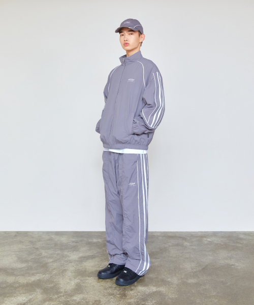 LMCの「PIPING LINE TRACK JACKET gray(ナイロンジャケット・レディース・その他・S/M/L)」の3枚目の写真