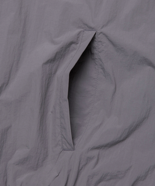 LMCの「PIPING LINE TRACK JACKET gray(ナイロンジャケット・レディース・その他・S/M/L)」の15枚目の写真