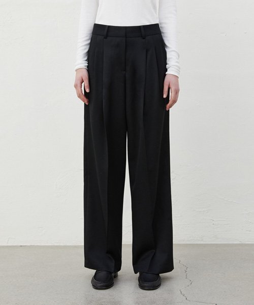 RIDIFI(リディフィ)の「BASIC WIDE TWO TUCK SLACKS_BLACK(スラックス・レディース・その他・S)」の1枚目の写真