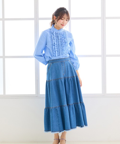 Rose Tiara(ローズティアラ)の「【シワになりにくい】フリルブラウス(シャツ/ブラウス・レディース・オフホワイト/ブルー・46/42/38)」の13枚目の写真