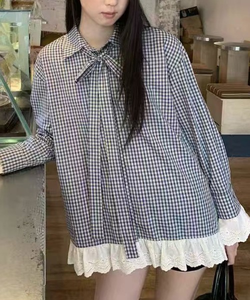 Achic(アシック)の「レース付きチェックシャツ(シャツ/ブラウス・レディース・ブルー・M)」の7枚目の写真
