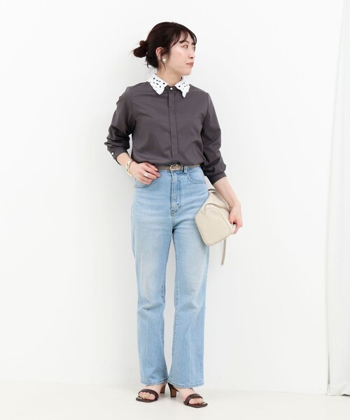 MICO COULIER(ミコクリエ)の「ポリブロード取り外し衿2WAYシャツ(シャツ/ブラウス・レディース・オフホワイト/チャコールグレー・38)」の3枚目の写真