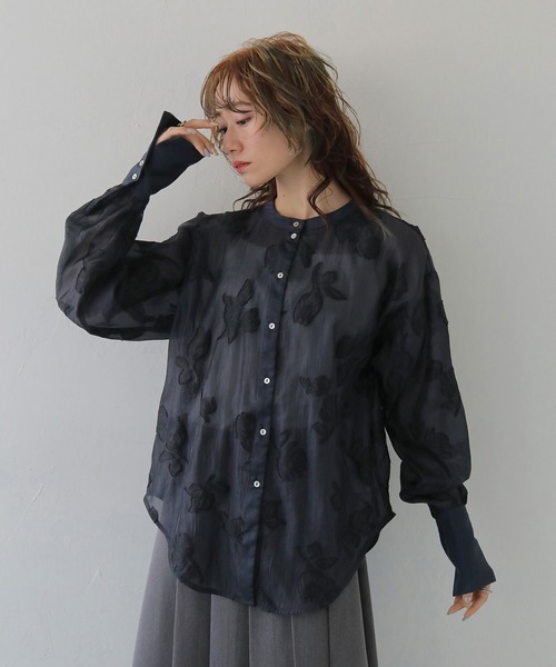 CLEIO（クレイオ）の「【CLEIO】TULIP JACQUARD SHEER SHIRT/チューリップジャガードシアーシャツ（シャツ/ブラウス・レディース・ネイビー/アイボリー・FREE）」の16枚目の写真