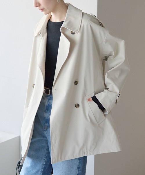 r.(アールドット)の「ショートトレンチコート(トレンチコート・レディース・ブラック/アイボリー/ベージュ・FREE)」の1枚目の写真