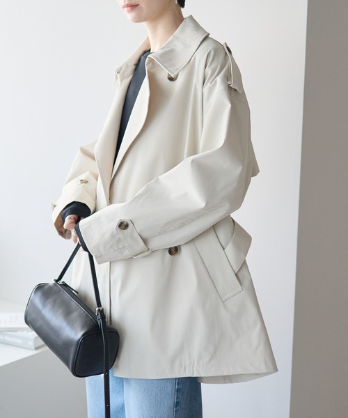 r.(アールドット)の「ショートトレンチコート(トレンチコート・レディース・ブラック/アイボリー/ベージュ・FREE)」の18枚目の写真