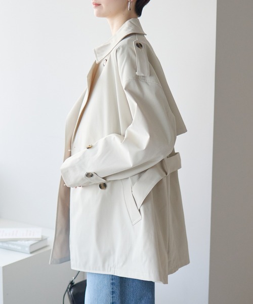 r.(アールドット)の「ショートトレンチコート(トレンチコート・レディース・ブラック/アイボリー/ベージュ・FREE)」の20枚目の写真