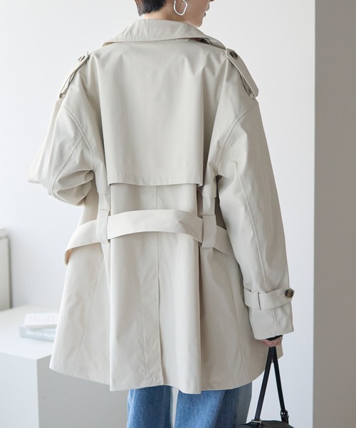 r.(アールドット)の「ショートトレンチコート(トレンチコート・レディース・ブラック/アイボリー/ベージュ・FREE)」の22枚目の写真