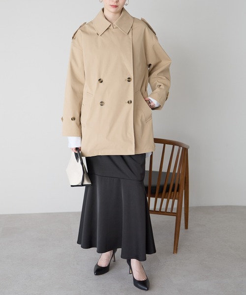 r.(アールドット)の「ショートトレンチコート(トレンチコート・レディース・ブラック/アイボリー/ベージュ・FREE)」の9枚目の写真