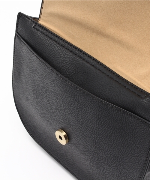 LBC（エルビーシー）の「半円ショルダー            （ショルダーバッグ・レディース・オフホワイト/ライトブラウン/ブラック/ベージュ・ONE SIZE）」の7枚目の写真