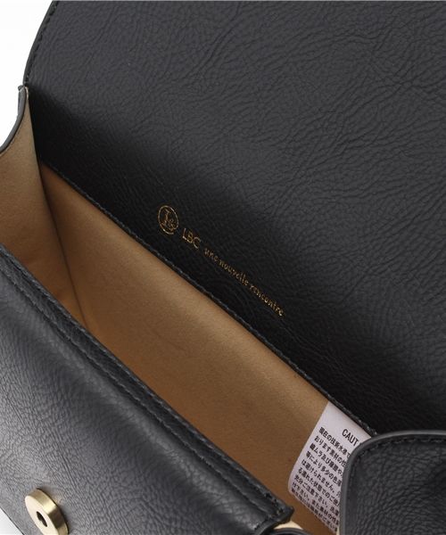 LBC（エルビーシー）の「半円ショルダー            （ショルダーバッグ・レディース・オフホワイト/ライトブラウン/ブラック/ベージュ・ONE SIZE）」の8枚目の写真