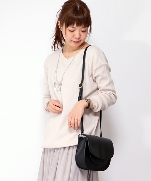 LBC（エルビーシー）の「半円ショルダー            （ショルダーバッグ・レディース・オフホワイト/ライトブラウン/ブラック/ベージュ・ONE SIZE）」の12枚目の写真