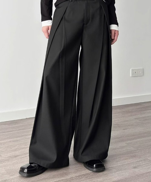 KELVIN（ケルヴァン）の「Tuck Wide Slacks Pants タック ワイド スラックスパンツ（デニムパンツ・メンズ・ブラック/グレー・MEDIUM/LARGE）」の9枚目の写真